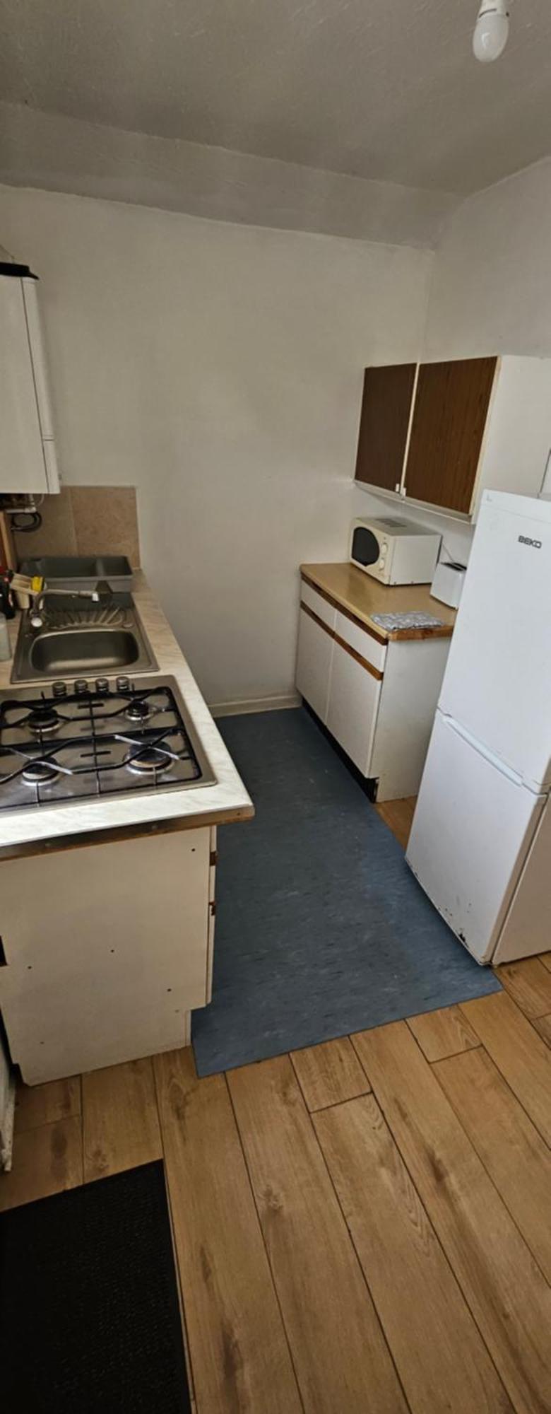No Frills & Nothing Fancy 1 Bed Studio City Centre Cardiff Exteriör bild